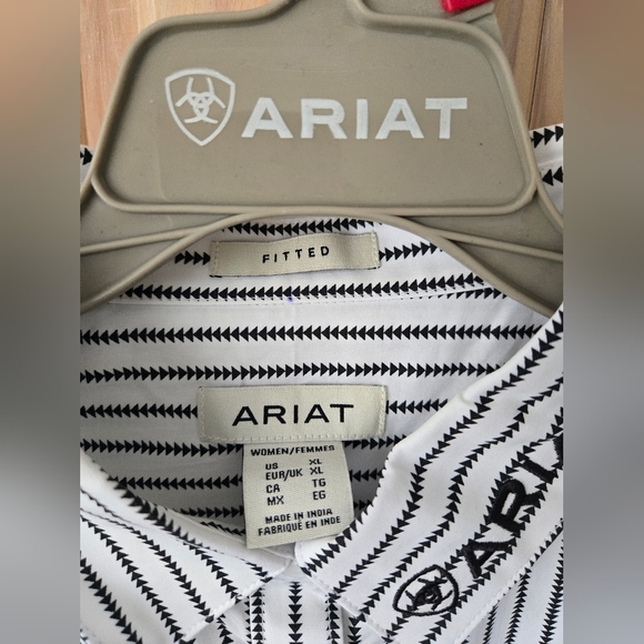 Ariat Women’s Roper Button-Up Shirt – Black & White Stripe - Picture 9 of 13